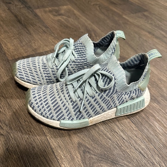 Adidas NMD_R1 Primeknit Ash Green - Picture 2 of 5